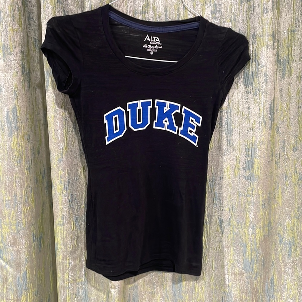 Alta Gracia Duke cap sleeve tshirt. Size XS. EUC.